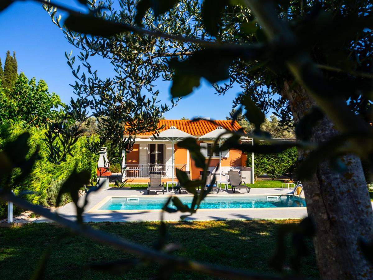 Cypress Garden Villas Svoronata Luaran gambar